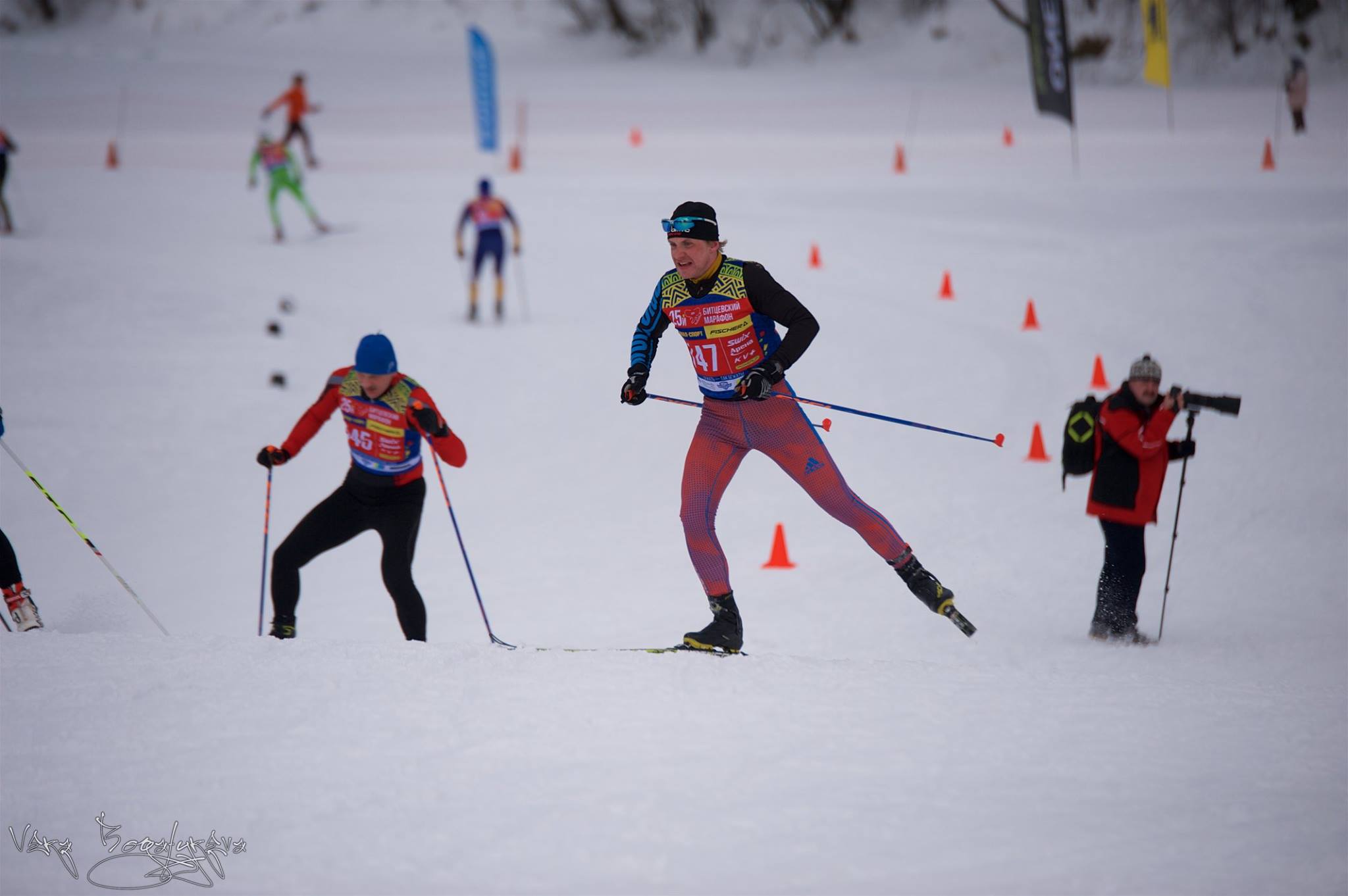 Тренер по лыжным гонкам клуба STRELA Алексей Мячин на трассе XXV Битцевского лыжного марафона
