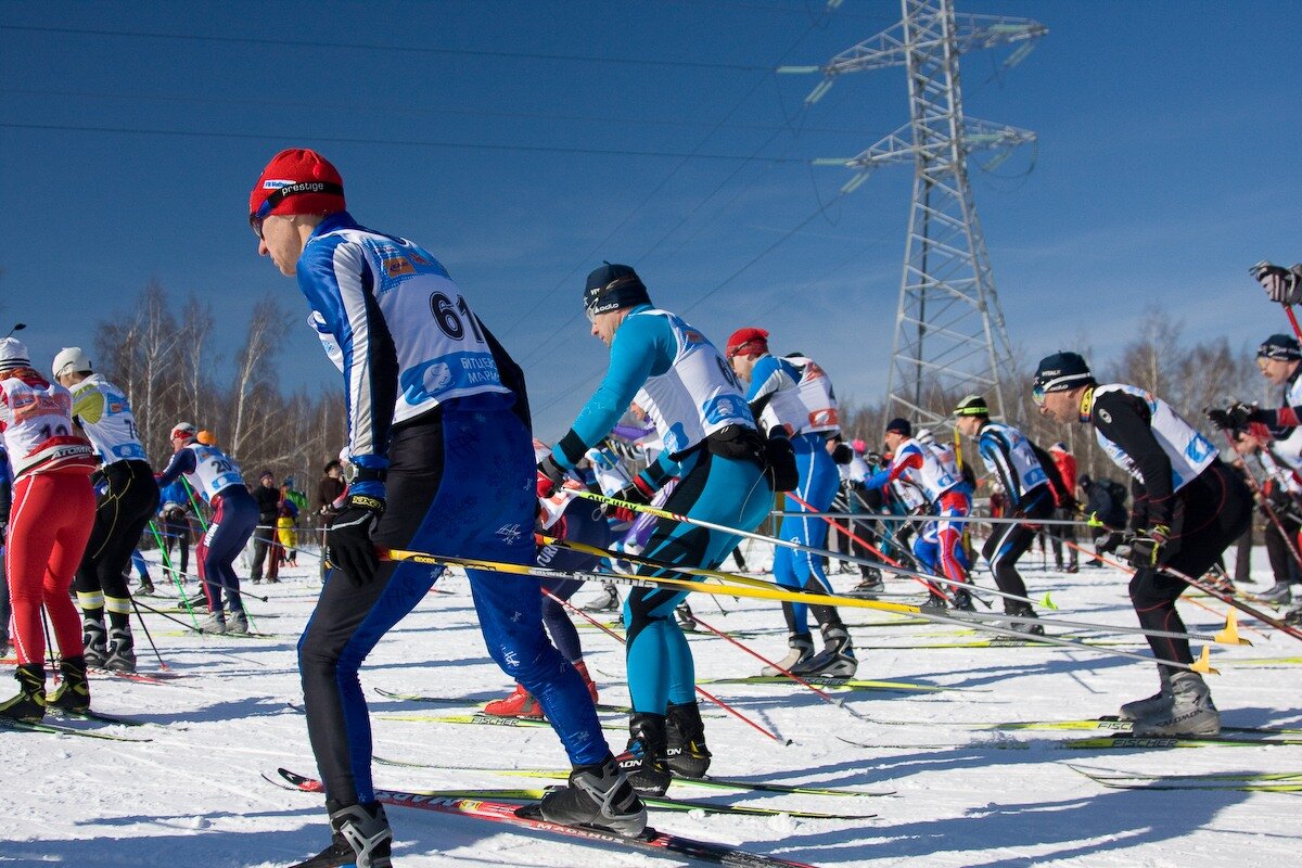 старт лыжных соревнований